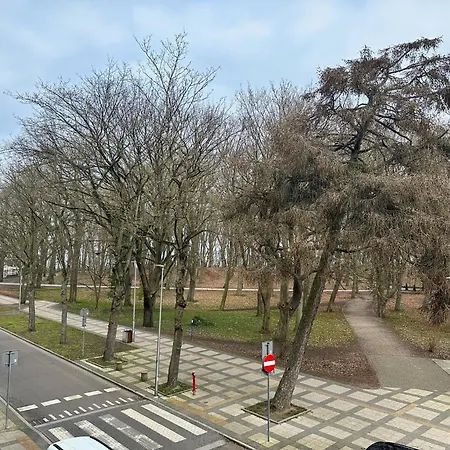 Al-dom Obroncow Westerplatte , 100 M Do Plazy, Przy Latarni Morskiej Kolobrzeg