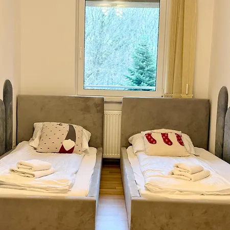 Al-dom Obroncow Westerplatte , 100 M Do Plazy, Przy Latarni Morskiej Apartment
