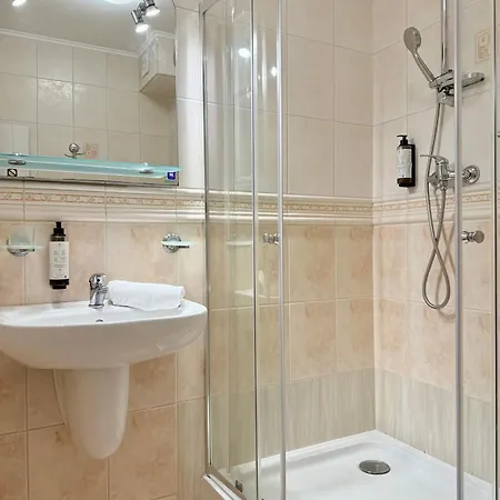 Apartamento Al-dom Obrońców Westerplatte , 100 M Do Plaży, Przy Latarni Morskiej
