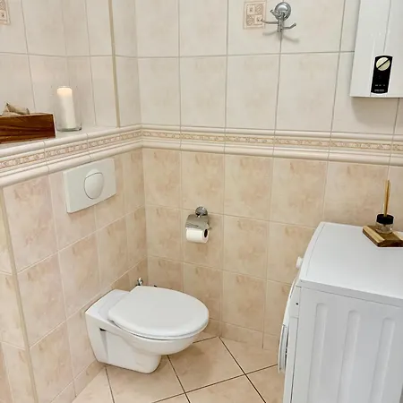 Al-dom Obrońców Westerplatte , 100 M Do Plaży, Przy Latarni Morskiej Apartamento *