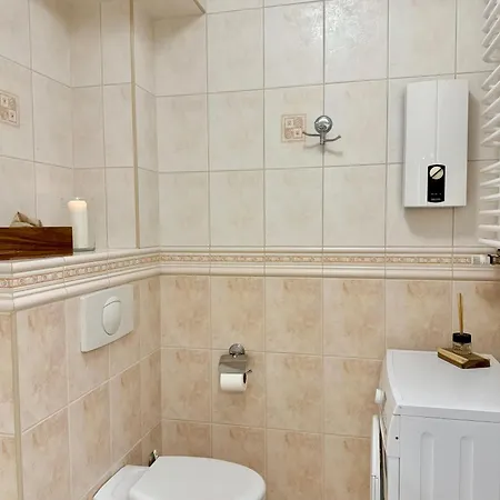 Apartamento Al-dom Obrońców Westerplatte , 100 M Do Plaży, Przy Latarni Morskiej *