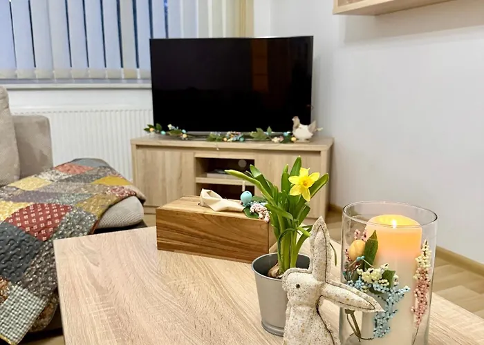 Al-dom Obroncow Westerplatte , 100 M Do Plazy, Przy Latarni Morskiej *