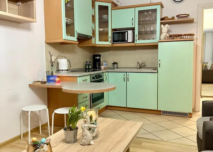 Al-dom Obroncow Westerplatte , 100 M Do Plazy, Przy Latarni Morskiej * Kolberg