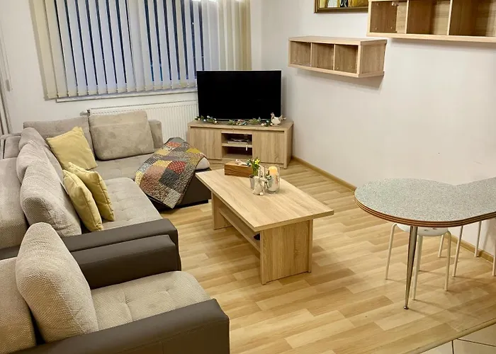 Al-dom Obroncow Westerplatte , 100 M Do Plazy, Przy Latarni Morskiej * Kolberg